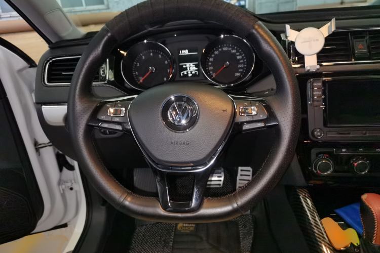 Used Volkswagen Sagitar 2018 1.6L Automatic Comfort Model Steering Wheel