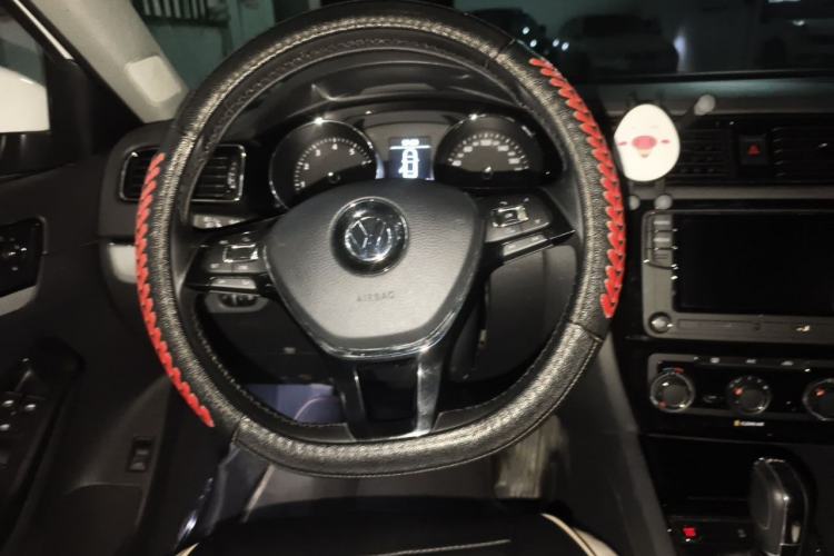 Used Volkswagen Sagitar 2018 280TSI DSG Comfort Model Steering Wheel