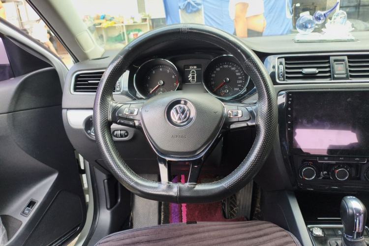Used Volkswagen Sagitar 2018 280TSI DSG Ignite Edition Steering Wheel