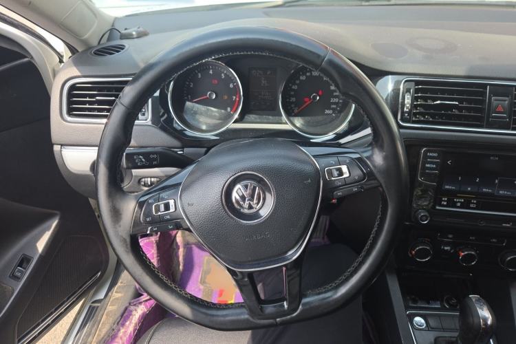 Used Volkswagen Sagitar 2018 1.6L Automatic Comfort Model Steering Wheel
