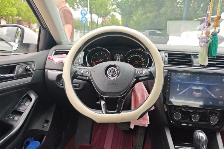 Used Volkswagen Sagitar 2018 280TSI DSG Ignite Edition Steering Wheel