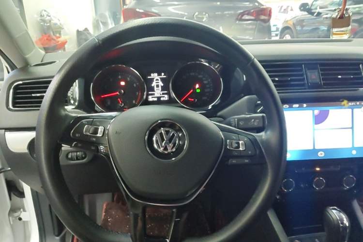 Used Volkswagen Sagitar 2018 280TSI DSG Ignite Edition Steering Wheel