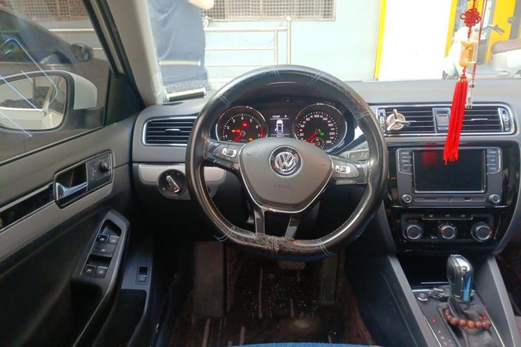 Used Volkswagen Sagitar 2018 280TSI DSG Ignite Edition Steering Wheel