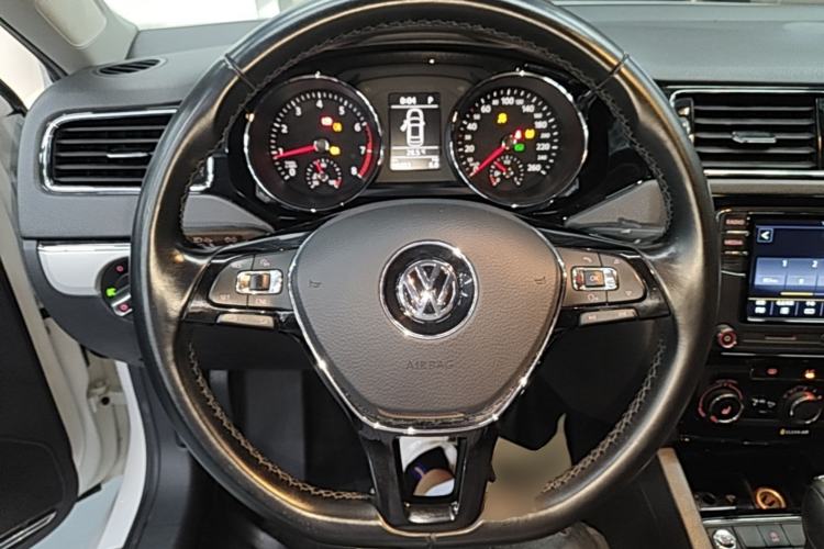 Used Volkswagen Sagitar 2018 180TSI DSG Prestige Edition Steering Wheel