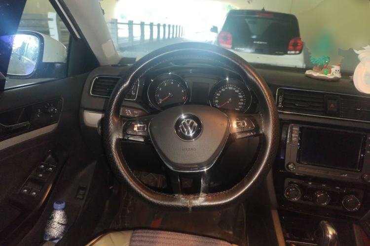 Used Volkswagen Sagitar 2018 1.6L Automatic Comfort Model Steering Wheel