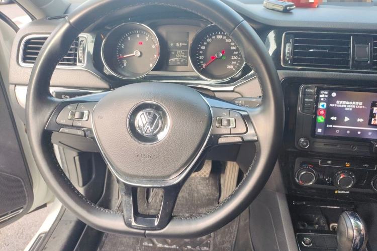 Used Volkswagen Sagitar 2018 1.6L Automatic Comfort Model Steering Wheel
