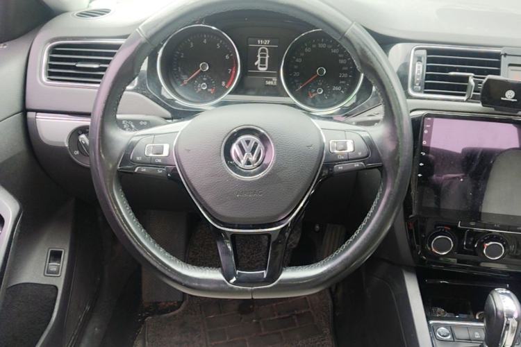 Used Volkswagen Sagitar 2018 280TSI DSG Ignite Edition Steering Wheel