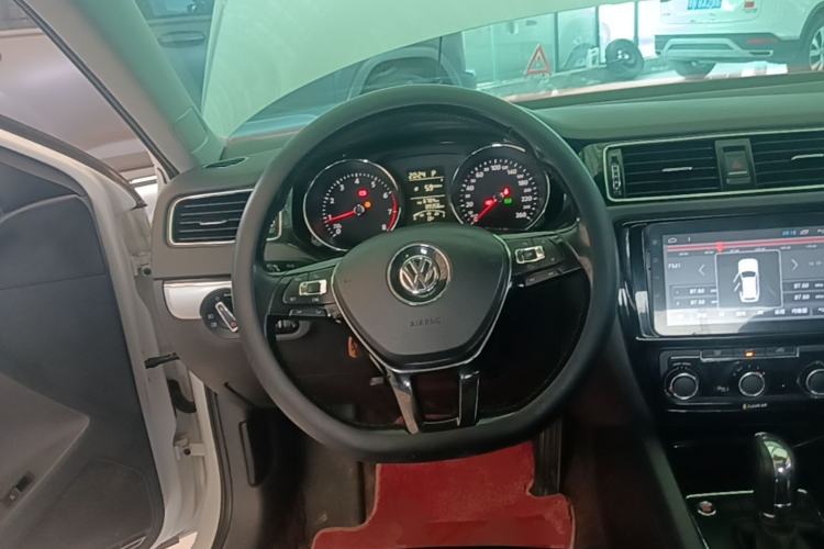 Used Volkswagen Sagitar 2018 1.6L Automatic Comfort Model Steering Wheel
