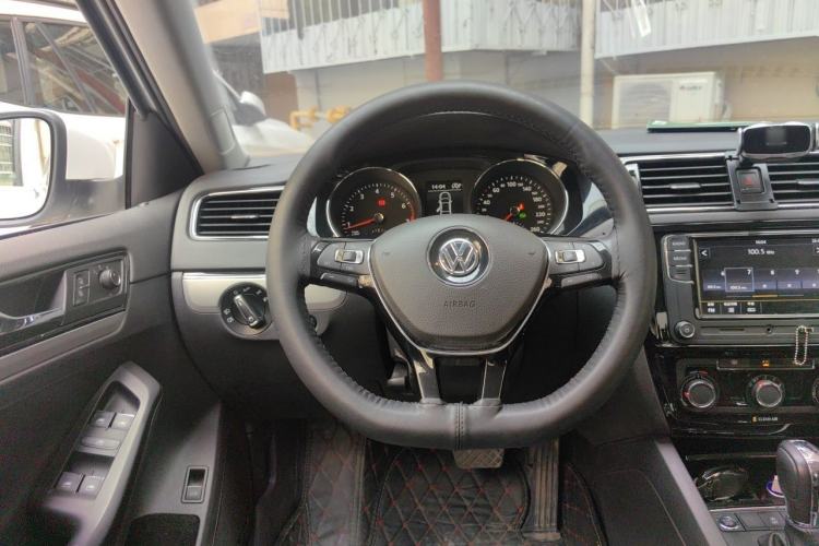 Used Volkswagen Sagitar 2018 280TSI DSG Comfort Model Steering Wheel