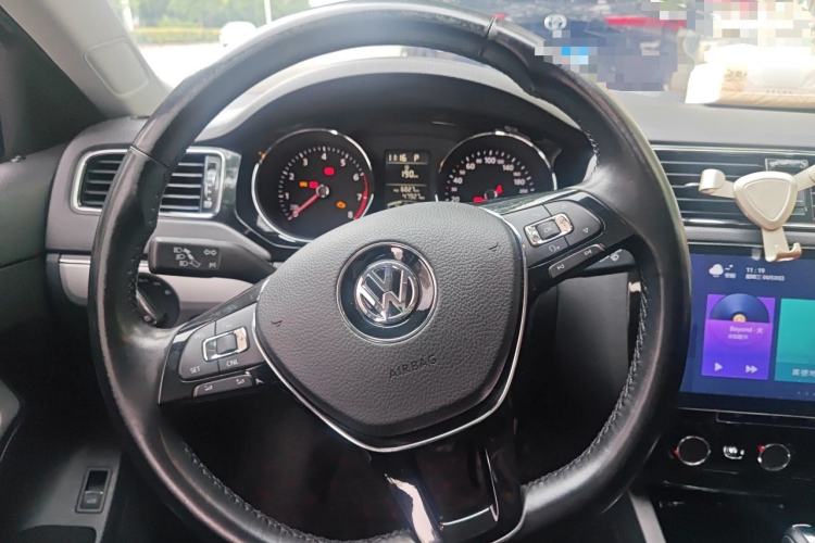 Used Volkswagen Sagitar 2018 1.6L Automatic Comfort Model Steering Wheel