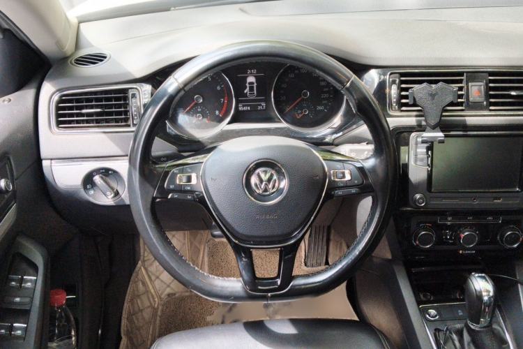 Used Volkswagen Sagitar 2018 280TSI DSG Comfort Model Steering Wheel
