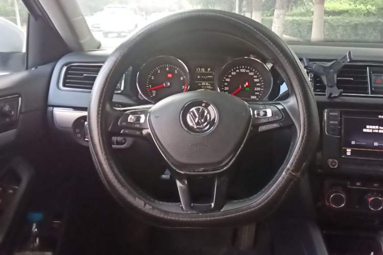 Used Volkswagen Sagitar 2018 1.6L Automatic Comfort Model Steering Wheel