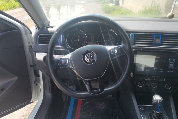 Used Volkswagen Sagitar 2018 280TSI DSG Ignite Edition Steering Wheel