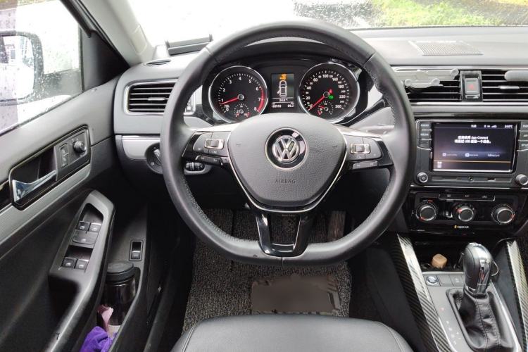 Used Volkswagen Sagitar 2018 280TSI DSG Ignite Edition Steering Wheel
