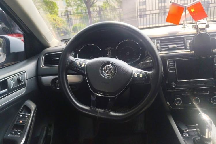 Used Volkswagen Sagitar 2018 180TSI DSG Prestige Edition Steering Wheel