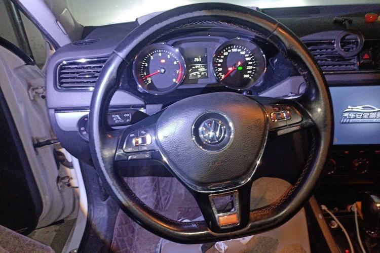 Used Volkswagen Sagitar 2018 1.6L Automatic Comfort Model Steering Wheel
