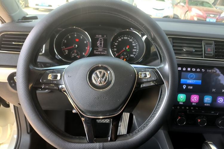 Used Volkswagen Sagitar 2018 280TSI DSG Comfort Model Steering Wheel