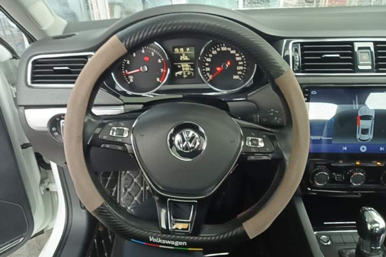 Used Volkswagen Sagitar 2018 1.6L Automatic Comfort Model Steering Wheel