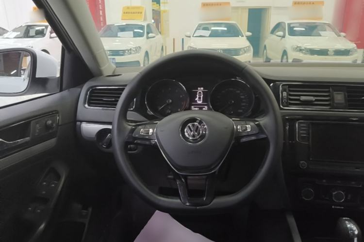 Used Volkswagen Sagitar 2018 280TSI DSG Ignite Edition Steering Wheel