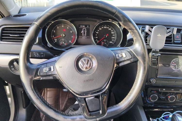 Used Volkswagen Sagitar 2018 280TSI DSG Luxury Model Steering Wheel