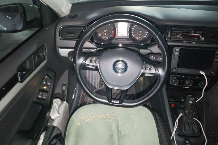 Used Volkswagen Sagitar 2018 280TSI DSG Ignite Edition Steering Wheel