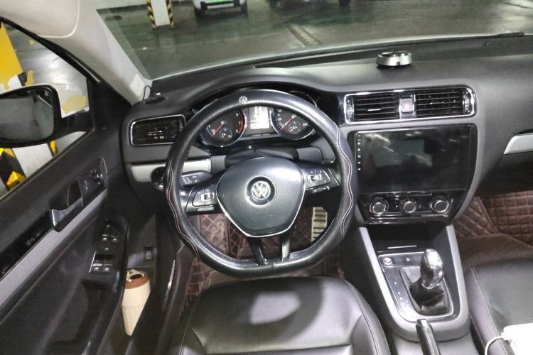 Used Volkswagen Sagitar 2018 280TSI DSG Ignite Edition Steering Wheel