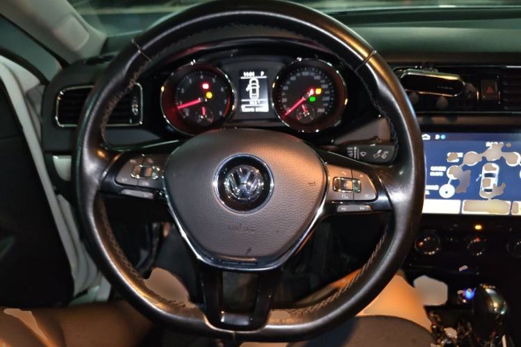 Used Volkswagen Sagitar 2018 280TSI DSG Ignite Edition Steering Wheel