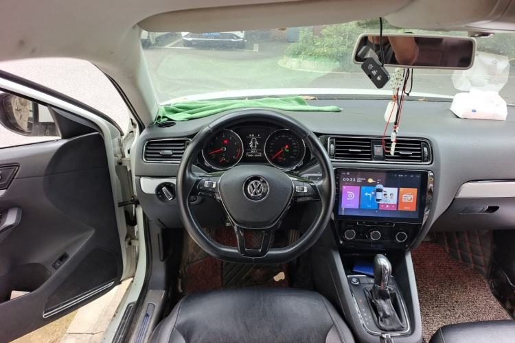 Used Volkswagen Sagitar 2018 280TSI DSG Comfort Model Steering Wheel