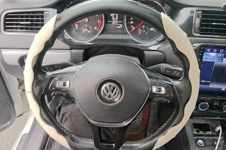 Used Volkswagen Sagitar 2018 280TSI DSG Ignite Edition Steering Wheel