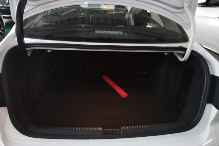 Used Volkswagen Sagitar 2018 180TSI DSG Prestige Edition Trunk
