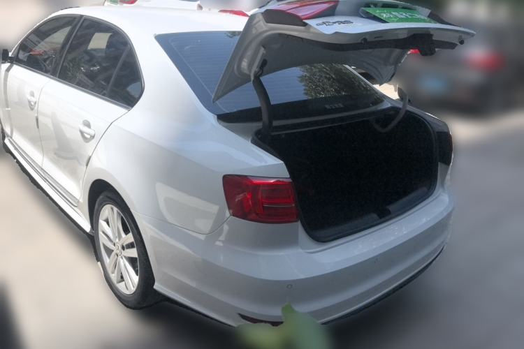Used Volkswagen Sagitar 2018 280TSI DSG Ignite Edition Trunk
