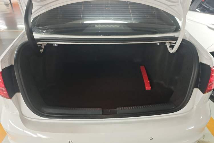 Used Volkswagen Sagitar 2018 280TSI DSG Ignite Edition Trunk