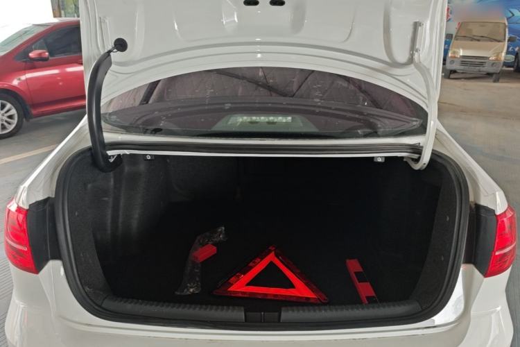 Used Volkswagen Sagitar 2018 1.6L Automatic Comfort Model Trunk