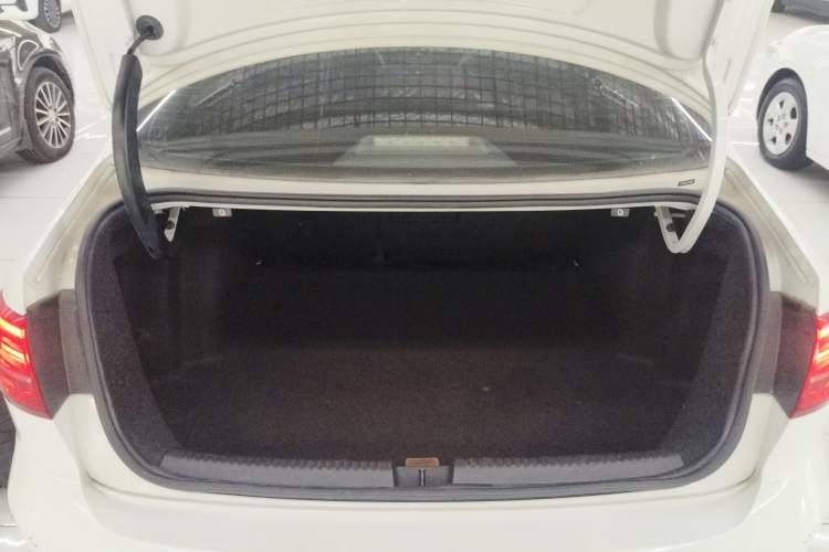 Used Volkswagen Sagitar 2018 280TSI DSG Ignite Edition Trunk
