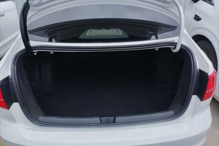 Used Volkswagen Sagitar 2018 280TSI DSG Ignite Edition Trunk
