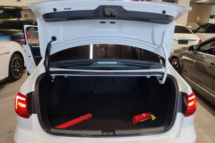 Used Volkswagen Sagitar 2018 1.6L Automatic Comfort Model Trunk