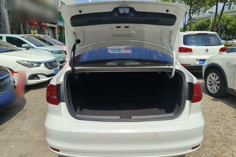 Used Volkswagen Sagitar 2018 1.6L Automatic Comfort Model Trunk