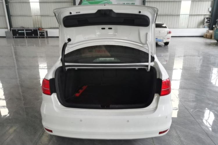 Used Volkswagen Sagitar 2018 1.6L Automatic Comfort Model Trunk