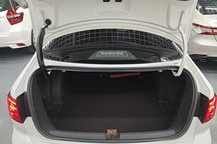 Used Volkswagen Sagitar 2018 180TSI DSG Prestige Edition Trunk