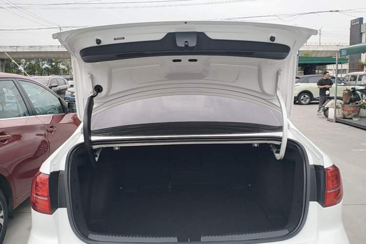 Used Volkswagen Sagitar 2018 280TSI DSG Comfort Model Trunk