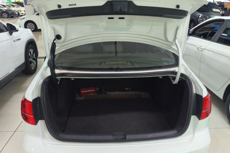 Used Volkswagen Sagitar 2018 1.6L Automatic Comfort Model Trunk