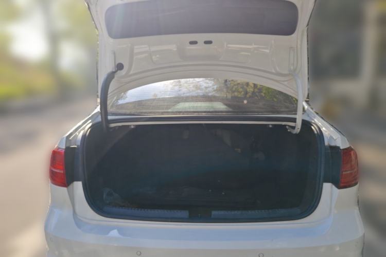 Used Volkswagen Sagitar 2018 1.6L Automatic Comfort Model Trunk