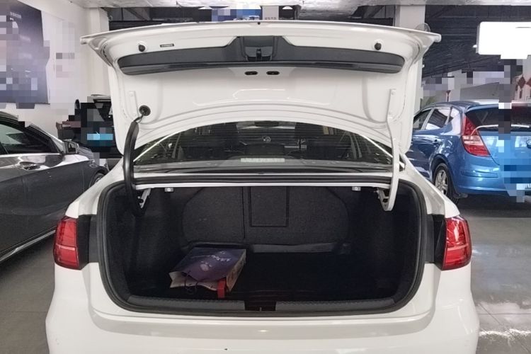 Used Volkswagen Sagitar 2018 180TSI DSG Prestige Edition Trunk