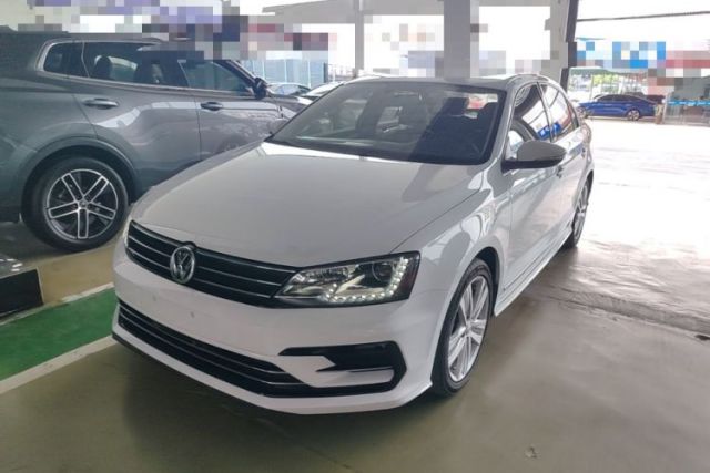 Używany Volkswagen Sagitar 2018 280TSI DSG Ignite Edition