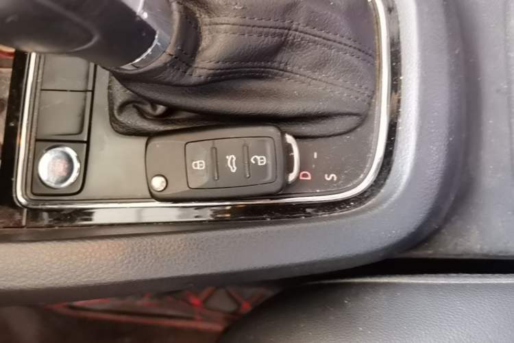 Used Volkswagen Sagitar 2018 1.6L Automatic Comfort Model Vehicle Key