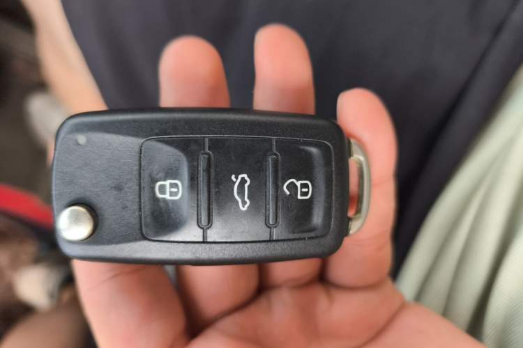 Used Volkswagen Sagitar 2018 1.6L Automatic Comfort Model Vehicle Key