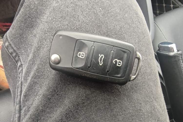 Used Volkswagen Sagitar 2018 1.6L Automatic Comfort Model Vehicle Key