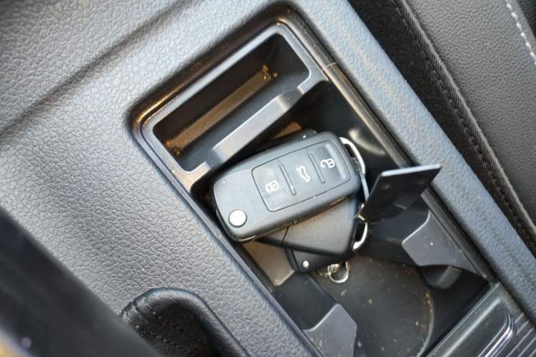 Used Volkswagen Sagitar 2018 1.6L Automatic Comfort Model Vehicle Key