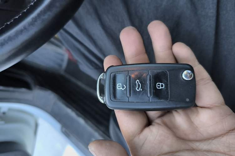 Used Volkswagen Sagitar 2018 1.6L Automatic Comfort Model Vehicle Key