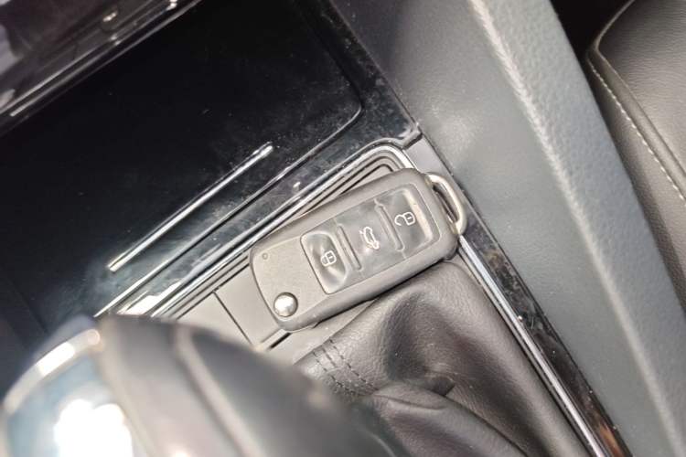 Used Volkswagen Sagitar 2018 1.6L Automatic Comfort Model Vehicle Key